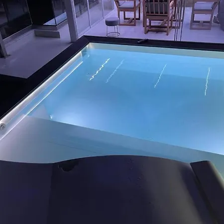 “Messinian View” Roof Top Pool *
