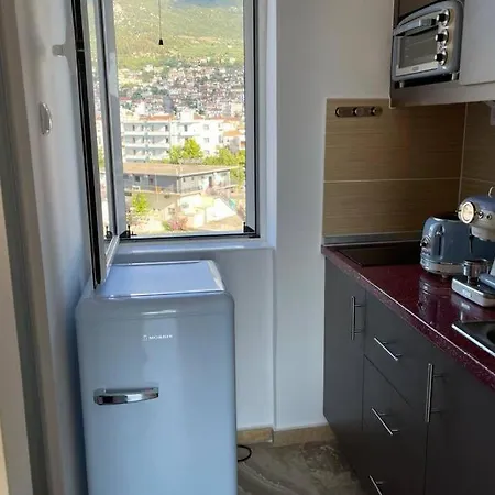 “Messinian View” Roof Top Pool Apartment